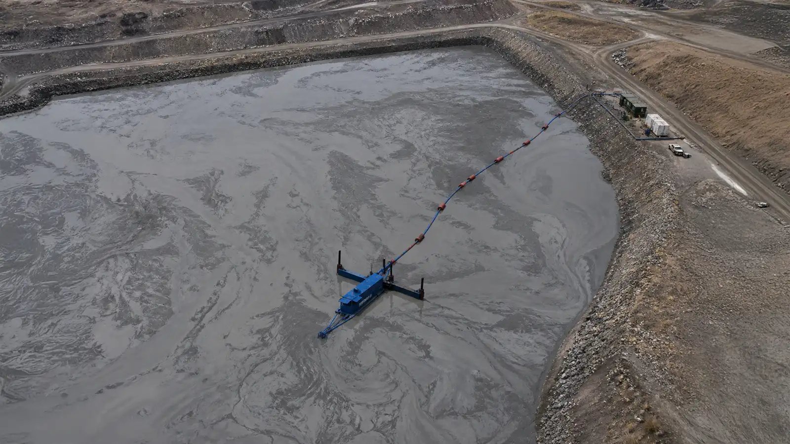 Autonomous ModDredge operating in a remote dredging site with modular design for efficient slurry transfer and sediment management